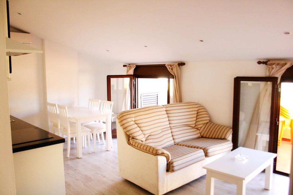 Apartamentos Turisticos Mirayuste Guadalupe  Esterno foto