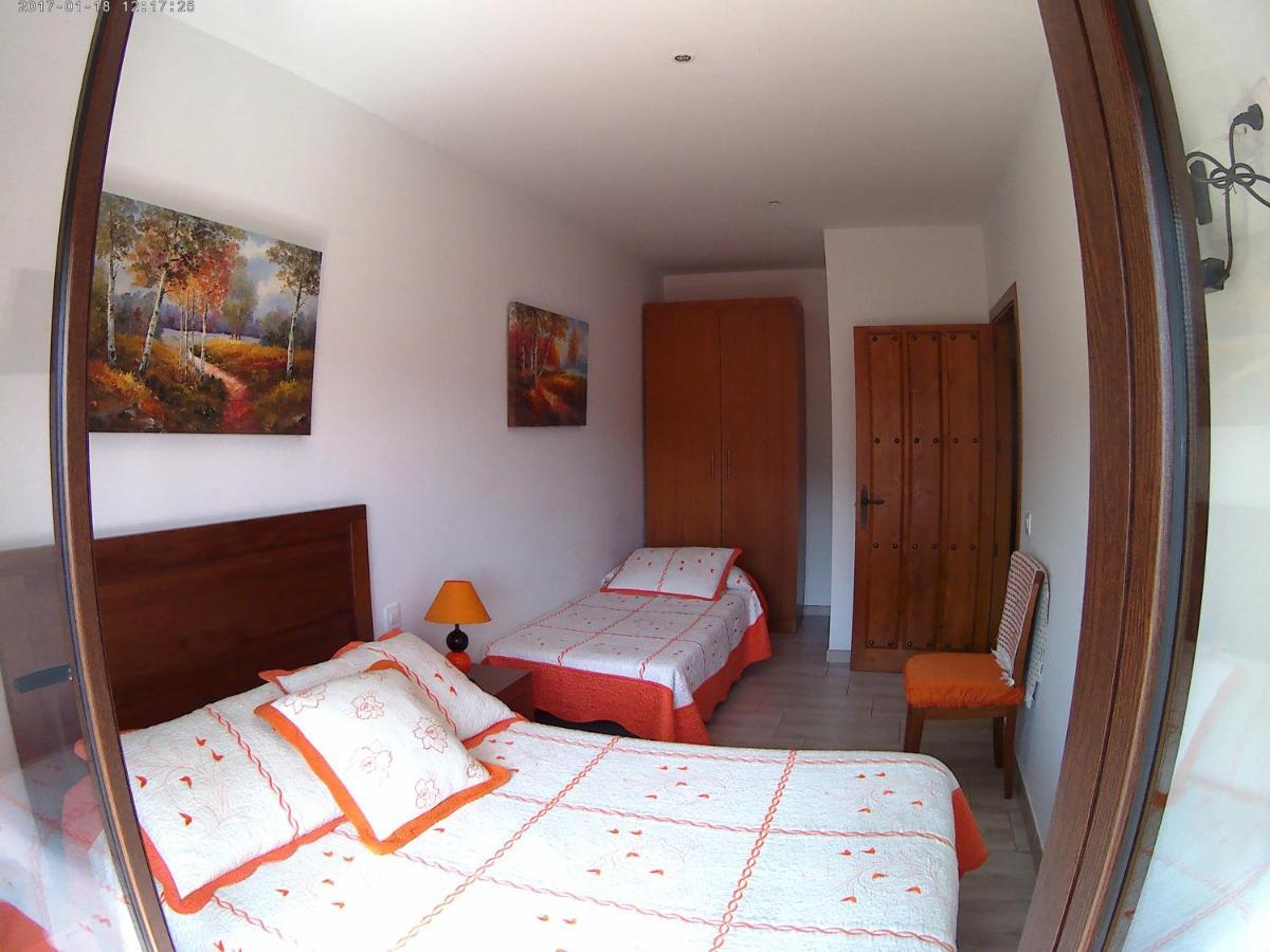 Apartamentos Turisticos Mirayuste Guadalupe  Esterno foto
