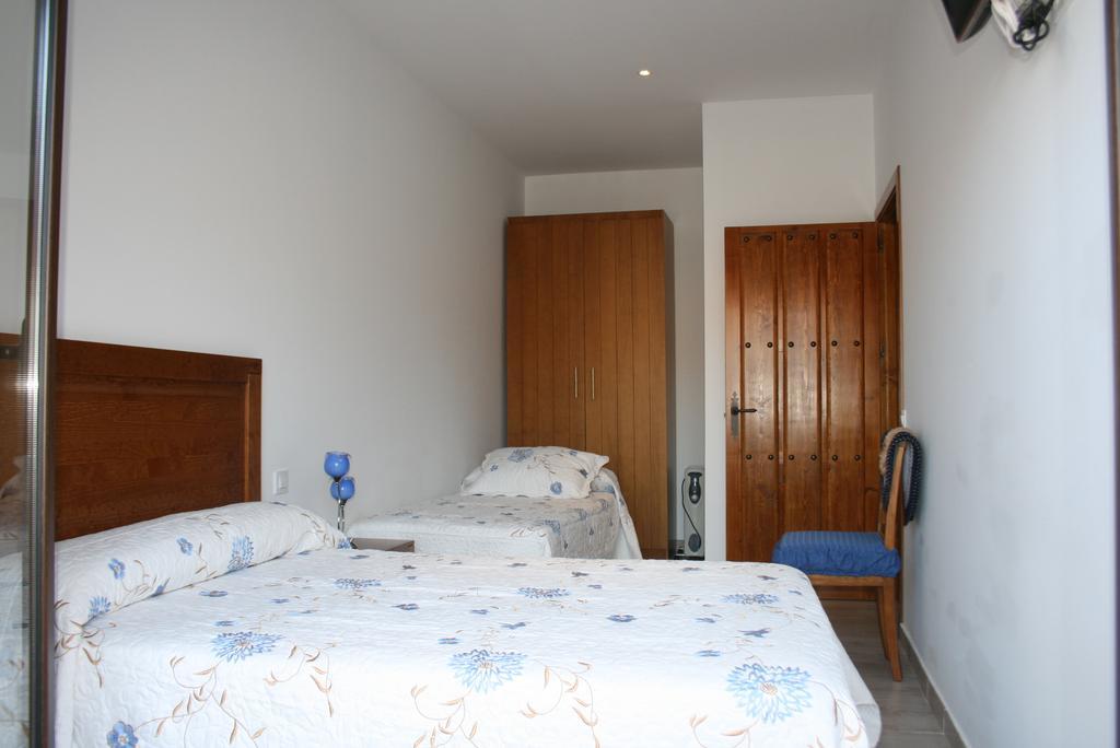 Apartamentos Turisticos Mirayuste Guadalupe  Esterno foto