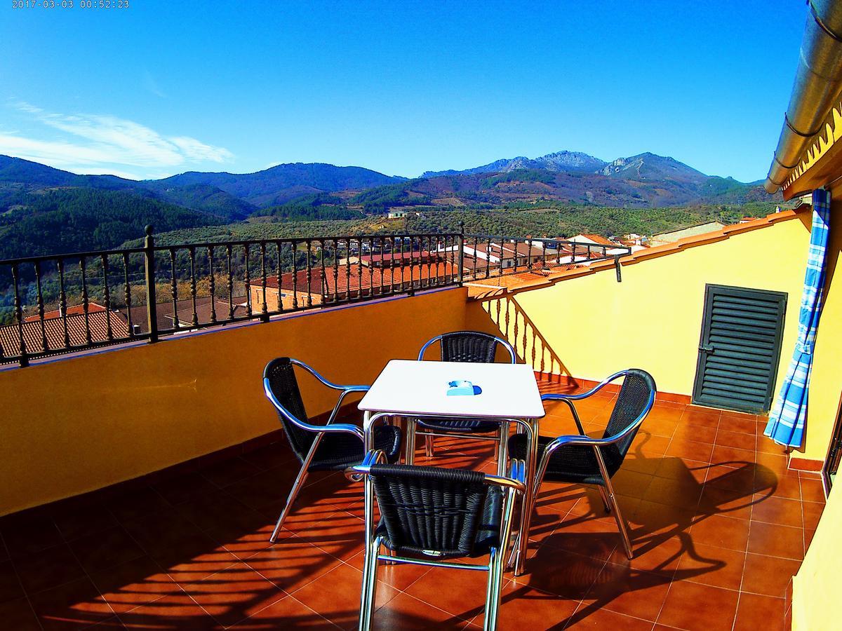 Apartamentos Turisticos Mirayuste Guadalupe  Esterno foto